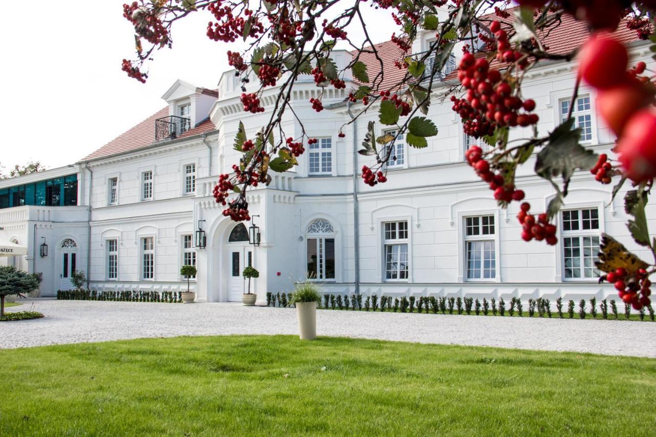 Palac Na Opieszynie Września Exteriör bild